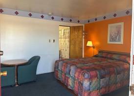 Oregon Trail Motel 4