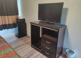 Best Inn & Suites 5