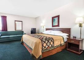 Super 8 by Wyndham Platte City Kansas City Area 4
