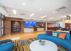 Fairfield Inn & Suites by Marriott Bloomsburg 2