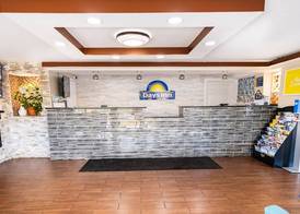 Days Inn by Wyndham Sharonville 5
