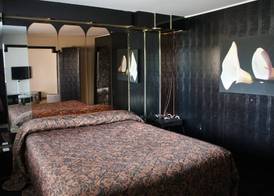 Grand Motel Saint-Hubert 2