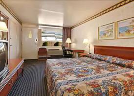 Ramada by Wyndham Baltimore West 4