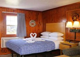 Sea Horse Inn and Cottages 3