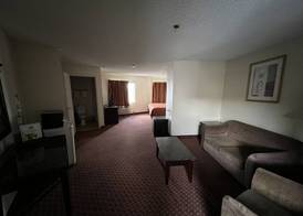 Days Inn & Suites by Wyndham Rancho Cordova 4