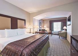 La Quinta by Wyndham Lancaster 4