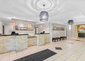Country Inn & Suites by Radisson, Elizabethtown, KY 2