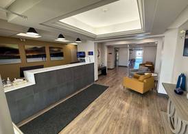 Days Inn by Wyndham Stony Plain 4