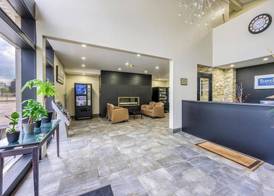 Travelodge by Wyndham Sarnia 4