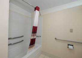 Red Roof Inn & Suites Newnan 2