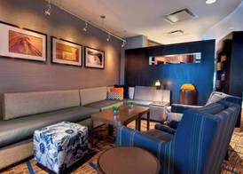 Courtyard by Marriott Madison East 4