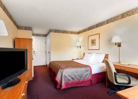 Ramada by Wyndham SeaTac Airport North 3