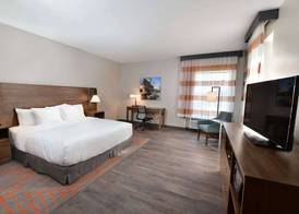 La Quinta Inn & Suites by Wyndham Wisconsin Dells- Lake Delton 4