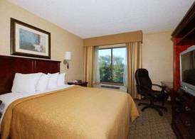Quality Inn & Suites Bensalem 4