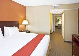 Holiday Inn Express CLEARWATER EAST - ICOT CENTER by IHG 4