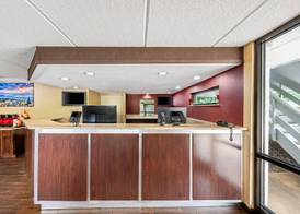 Econo Lodge Hickory 4