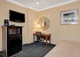 Days Inn by Wyndham San Francisco - Lombard 5