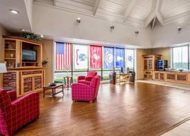 Econo Lodge Naval Station Norfolk 5