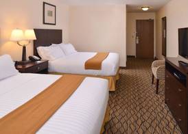 Holiday Inn Express ST. CROIX VALLEY by IHG 4