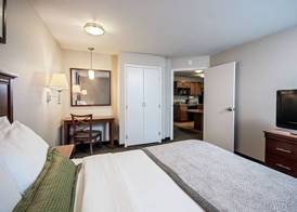 Candlewood Suites PERRYSBURG by IHG 5