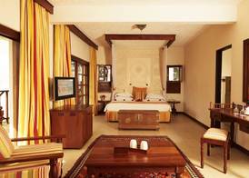 Neptune Village Beach Resort & Spa - All Inclusive 4