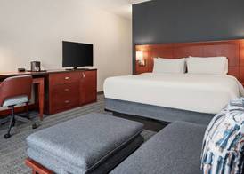 Courtyard by Marriott Chicago Waukegan / Gurnee 5