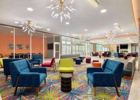 La Quinta Inn & Suites by Wyndham Braselton 4