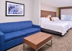 Holiday Inn Express & Suites SELMA by IHG 3
