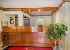 Econo Lodge Inn & Suites Old Saybrook - Westbrook 2