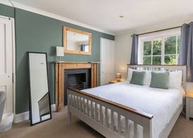 Hewitt's Restaurant & Rooms 5
