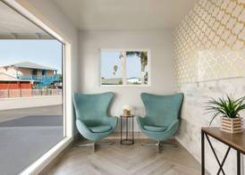 Torch Lite Inn at the Beach Boardwalk 4