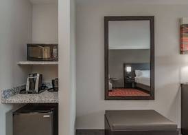 Holiday Inn MISHAWAKA - CONFERENCE CENTER by IHG 4