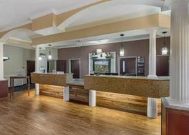 Best Western Plus Shamrock Inn & Suites 2
