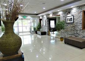 Days Inn & Suites by Wyndham Savannah North I-95 3