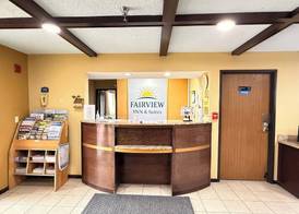 Fairview Inn & Suites Whitewater 4