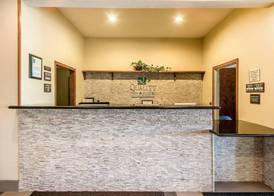 Quality Inn & Suites East Troy I-43 5