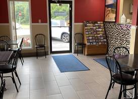 Travelodge by Wyndham La Porte/Michigan City Area 3