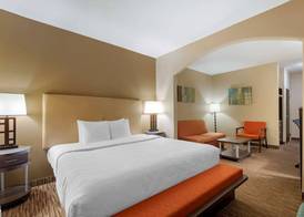 Best Western Plus DFW Airport Suites 5