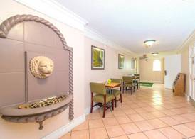 La Quinta Inn by Wyndham Clute Lake Jackson 2