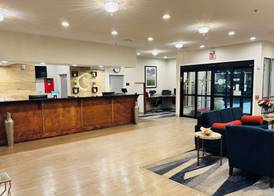 Comfort Suites Plymouth near US-30 2