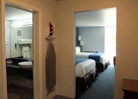Travelodge by Wyndham Water's Edge Hotel - Racine 4