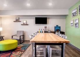 WoodSpring Suites Naples West 4