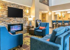 Comfort Suites Springfield I-70 2