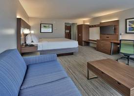 Holiday Inn Express & Suites Broomfield by IHG 5