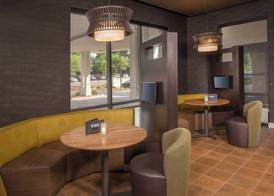 Courtyard by Marriott Hershey Chocolate Avenue 5