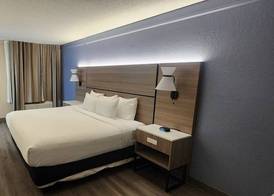 La Quinta by Wyndham St Petersburg-Clearwater 3