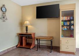 Rodeway Inn Asheville 3