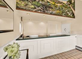 Scottish Fairway Inn 2