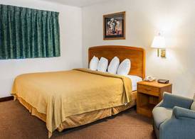 Quality Inn South 5