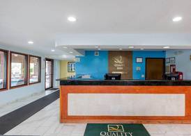 Quality Inn Sycamore - DeKalb 2
